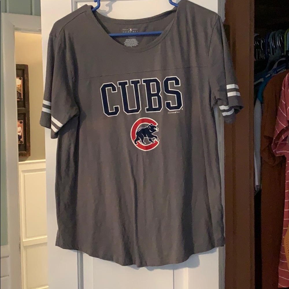 Cubs baseball tee